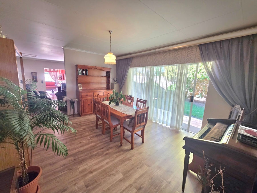 4 Bedroom Property for Sale in La Provance Free State